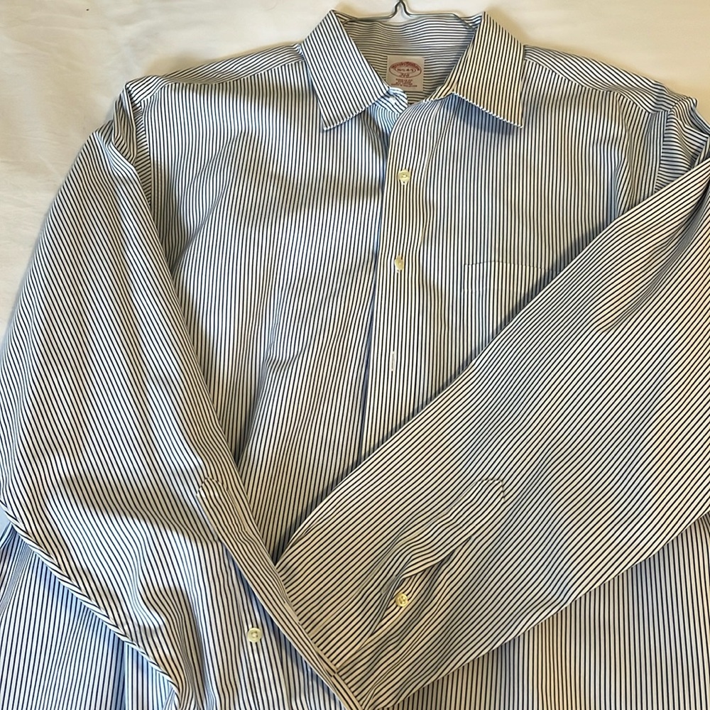 Brooks Brothers 360 regular fit Dress Shirt Blue Stripe 16 1/2 neck 34/35 sleeve